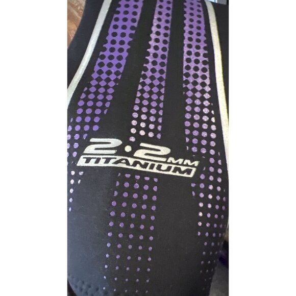 Gotcha Women’s Shorty Wetsuit Size 9/10 S Titanium 2.2. Metalite TI Chest Panel - Picture 9 of 9